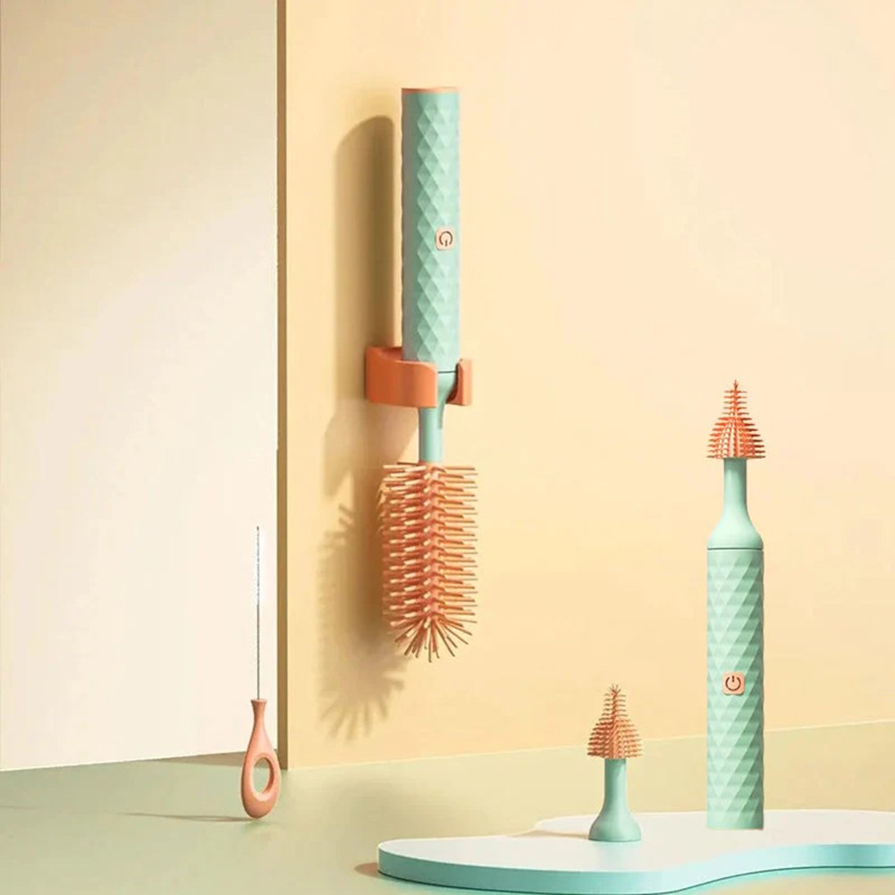 La brosse qui nettoie le biberon de ton bébé en 10 sec