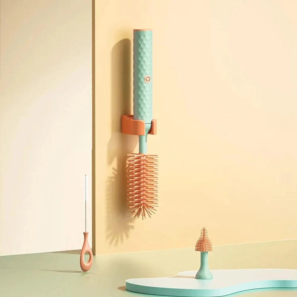 La brosse qui nettoie le biberon de ton bébé en 10 sec